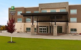Holiday Inn Express & Suites - Beaver Dam By Ihg