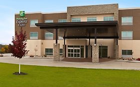 Holiday Inn Express & Suites - Beaver Dam By Ihg